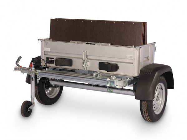 Faltos_faltbarer_Anhaenger_vorne