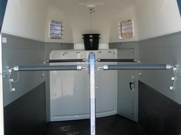 Humbaur Equitos Alu Plus 2000